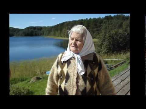 Бабушка с плаката: Смешная в Украине политика!